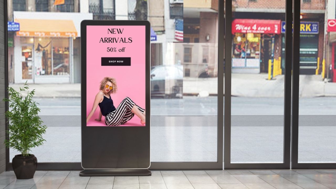 A Comparison Between Digital Signage and Custom Kiosks